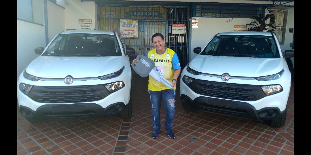 Moradora de Araraquara ganhou duas Fiat Toros sozinha no Hiper Saúde