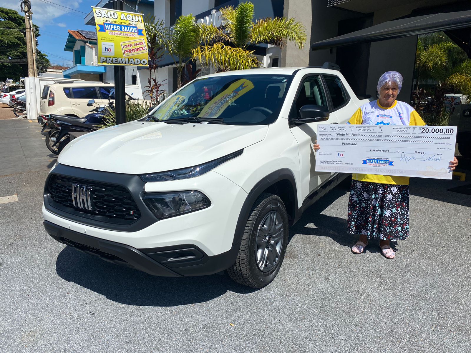 Aposentada de Casa Branca leva sozinha uma Fiat Toro mais 20 mil e vai cuidar da sua saúde 